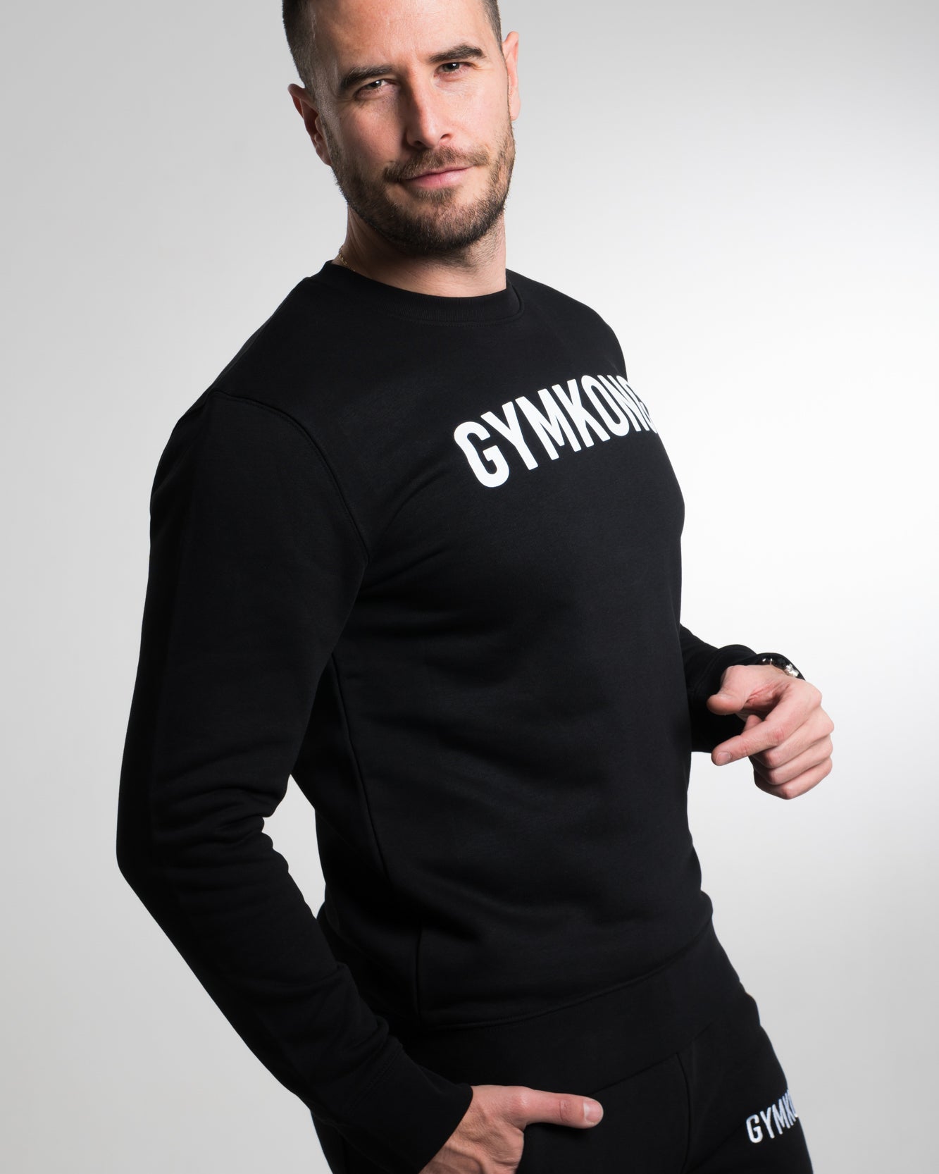 GLADIATOR SWEATER V2 black